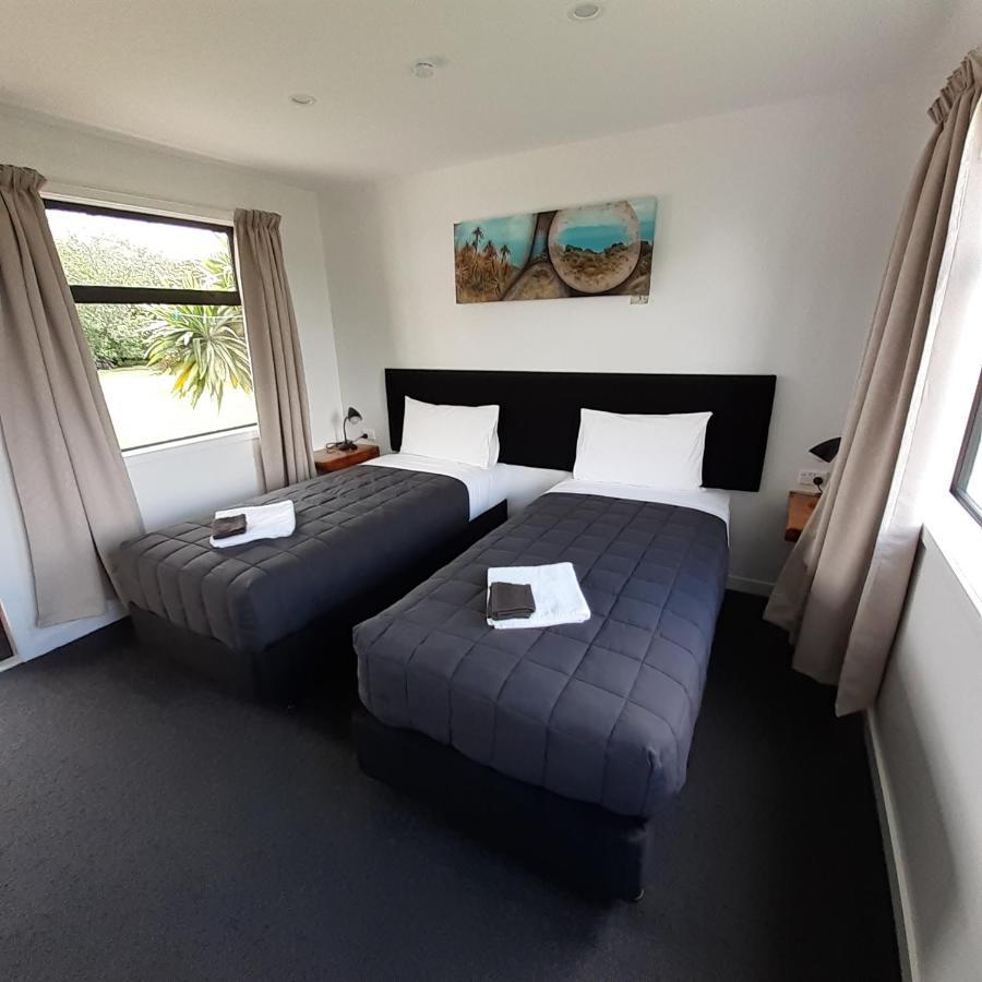 Last Light Lodge Tuatapere Екстер'єр фото